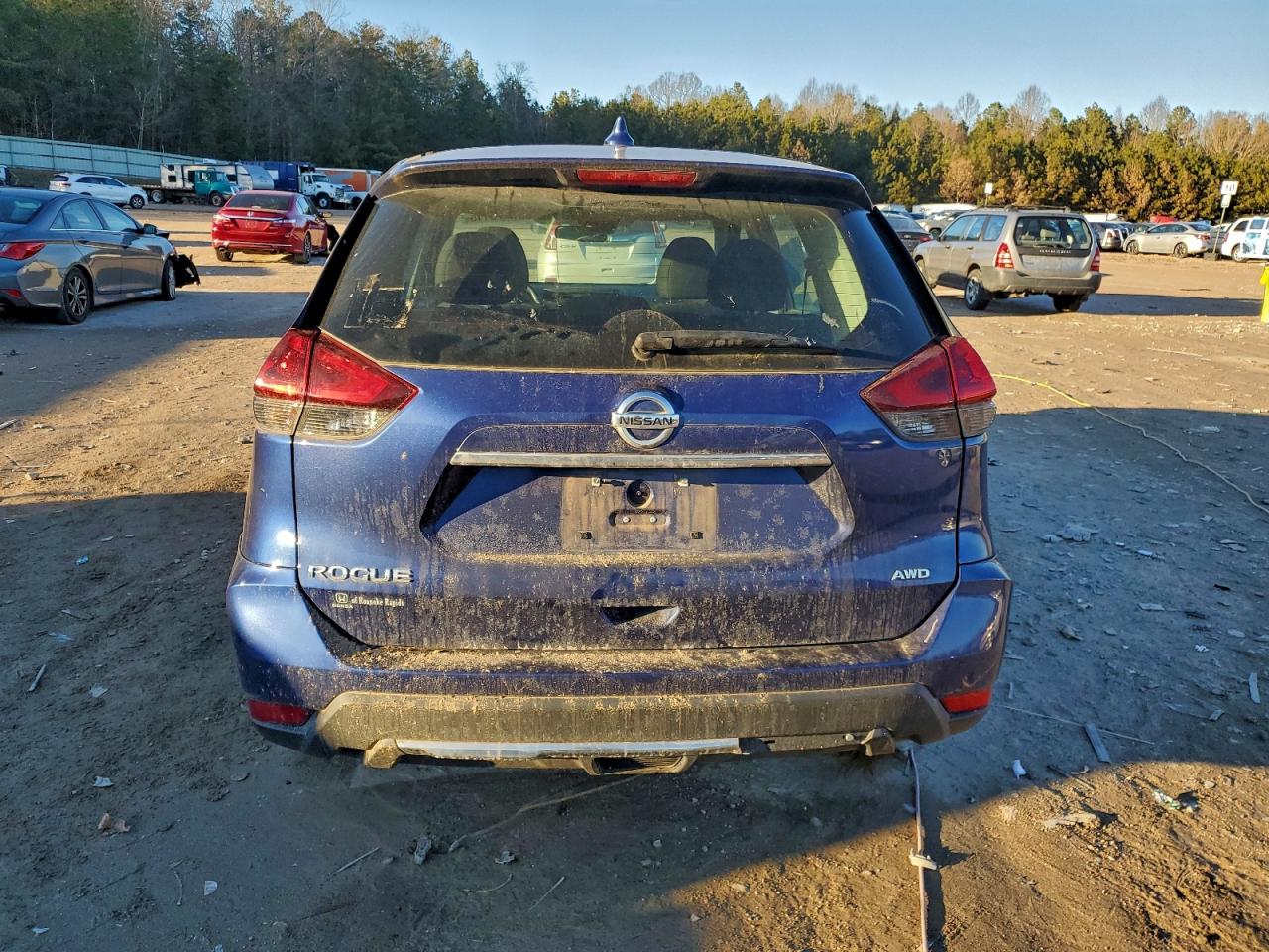 2020 NISSAN ROGUE S photo 6