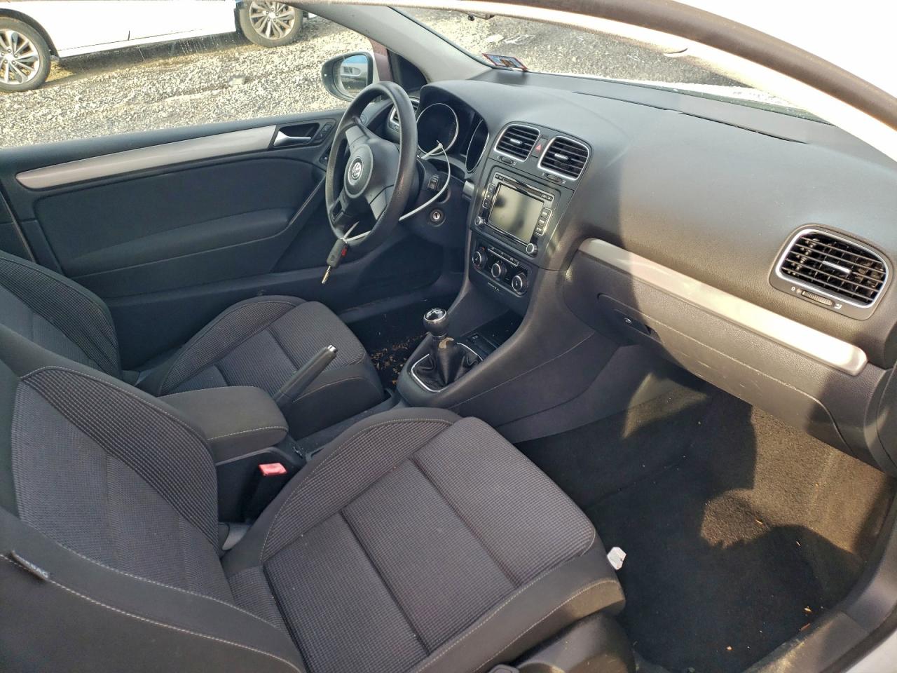 2012 VOLKSWAGEN GOLF photo 8