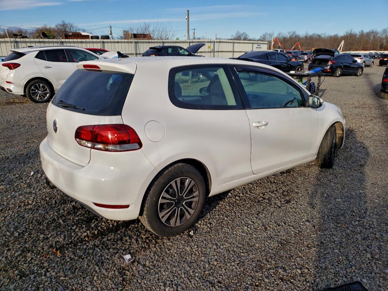 2012 VOLKSWAGEN GOLF photo 3