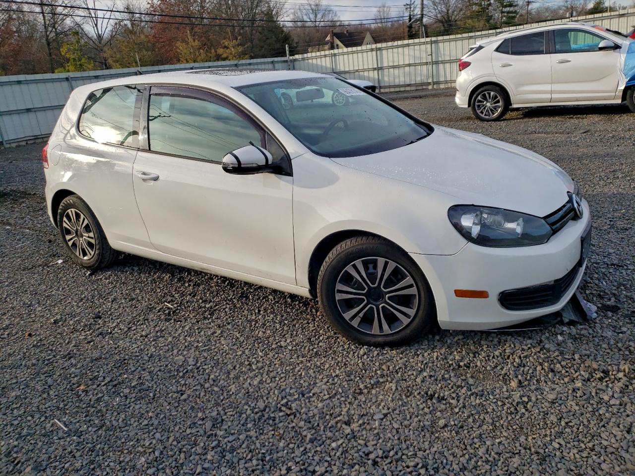 2012 VOLKSWAGEN GOLF photo 4
