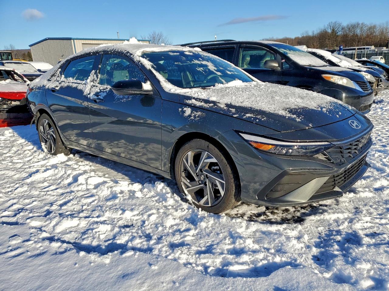 2025 HYUNDAI ELANTRA SEL SPORT photo 4