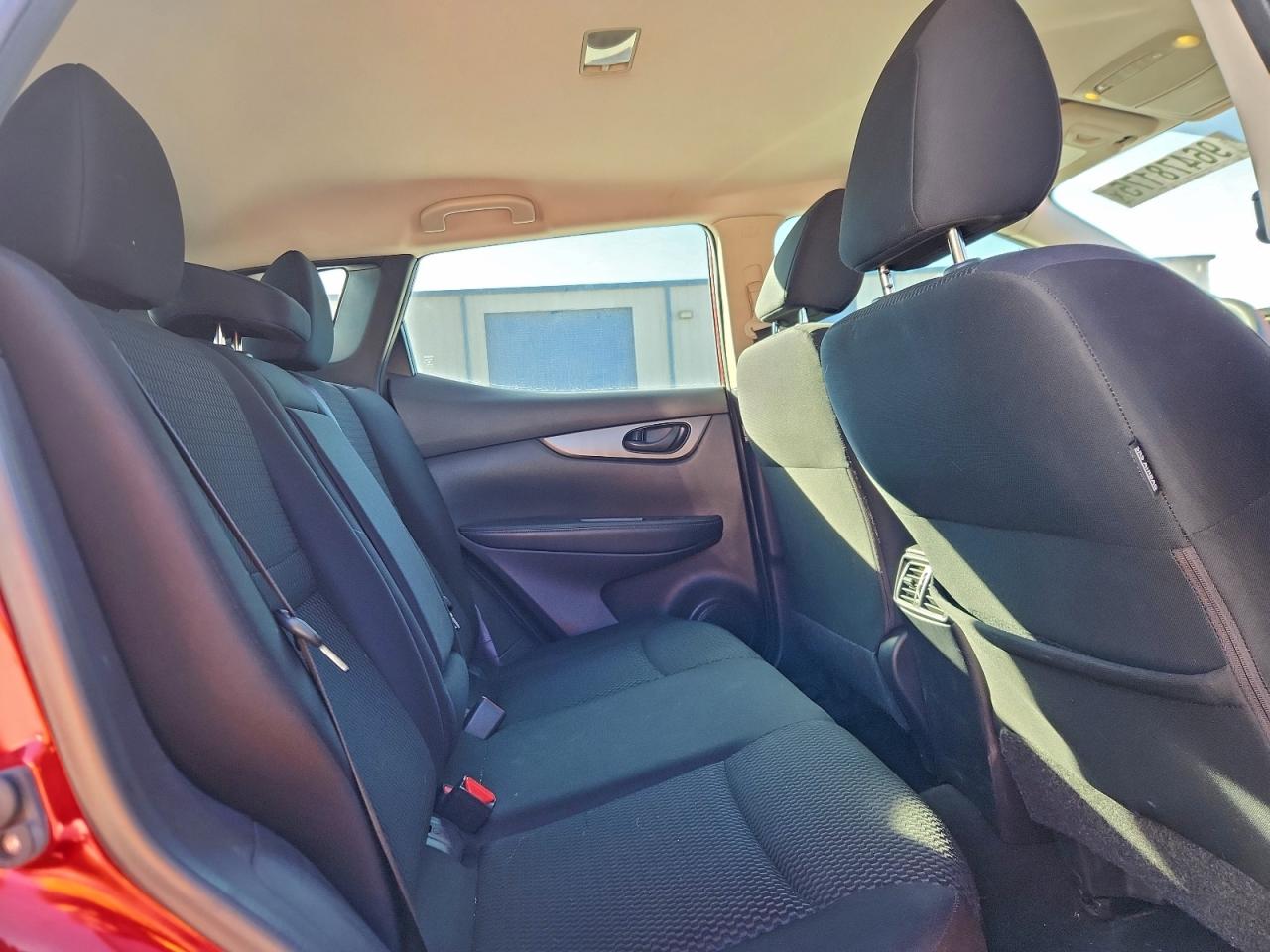 2019 NISSAN ROGUE SPORT S photo 11