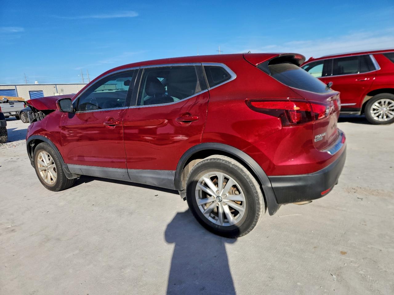 2019 NISSAN ROGUE SPORT S photo 2