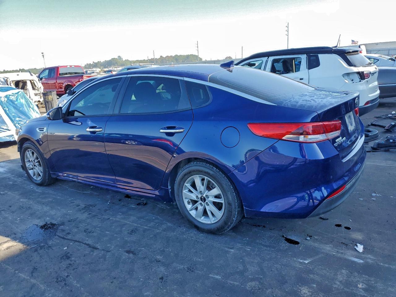 2018 KIA OPTIMA LX photo 2