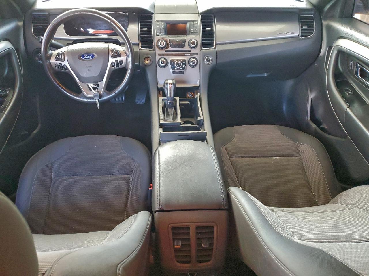 2015 FORD TAURUS SEL photo 8