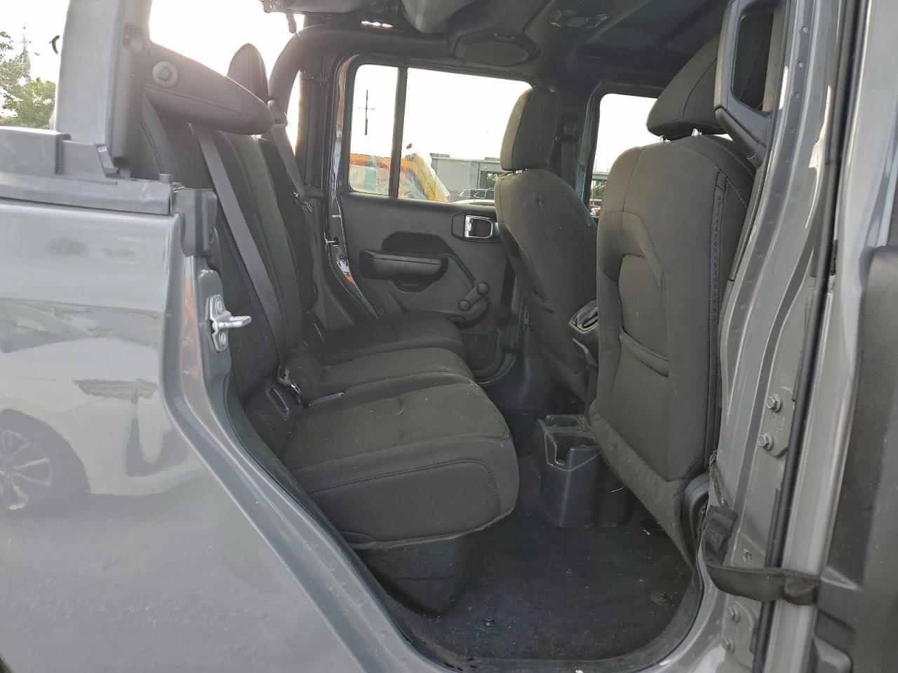 2021 JEEP GLADIATOR SPORT photo 10