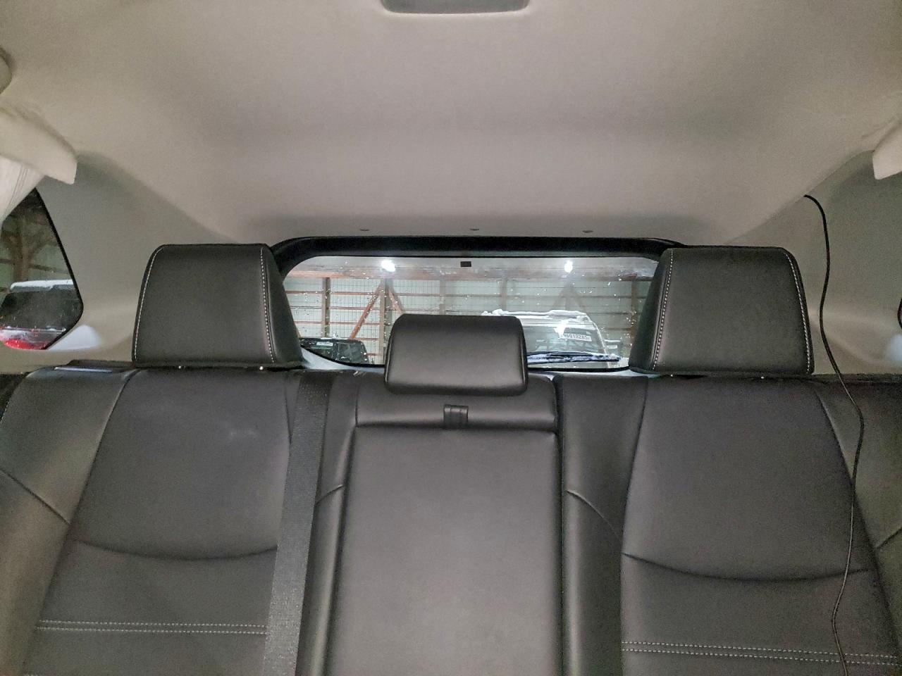2025 TOYOTA RAV4 XLE photo 10