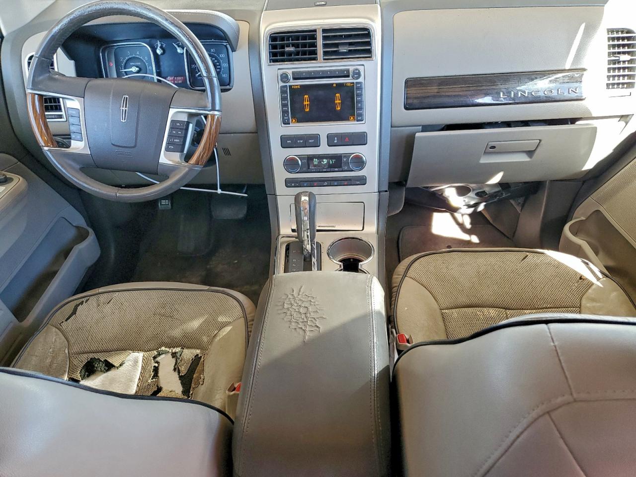2010 LINCOLN MKX photo 8