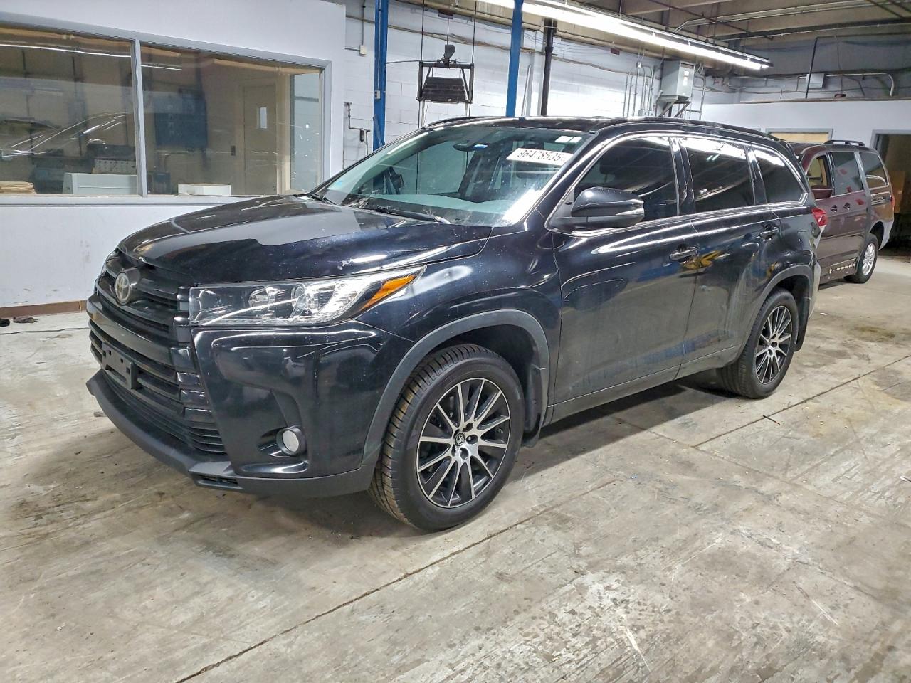 2017 TOYOTA HIGHLANDER