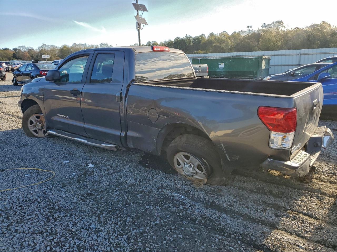 2011 TOYOTA TUNDRA DOUBLE CAB SR5 photo 2