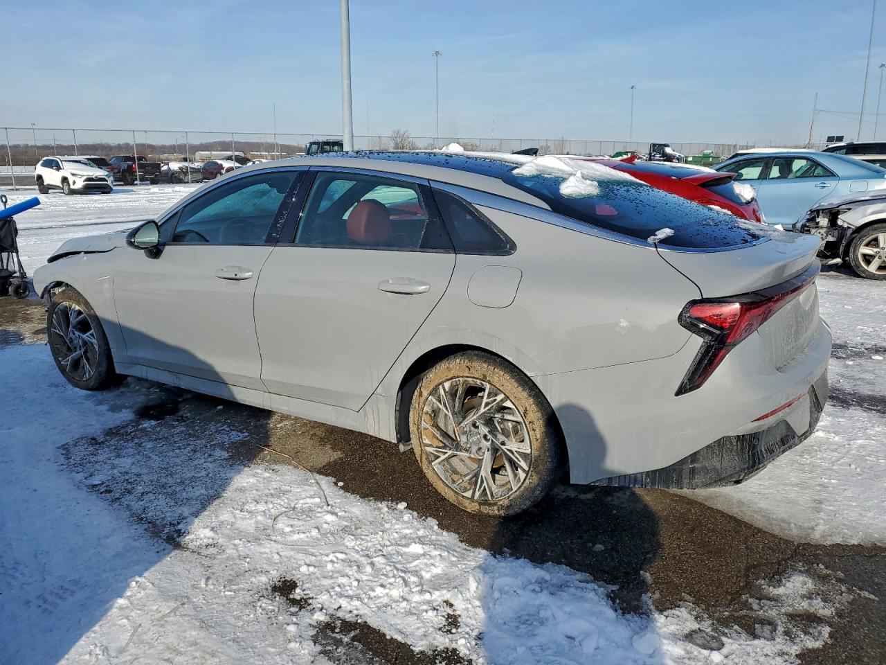 2025 KIA K5 GT LINE photo 2