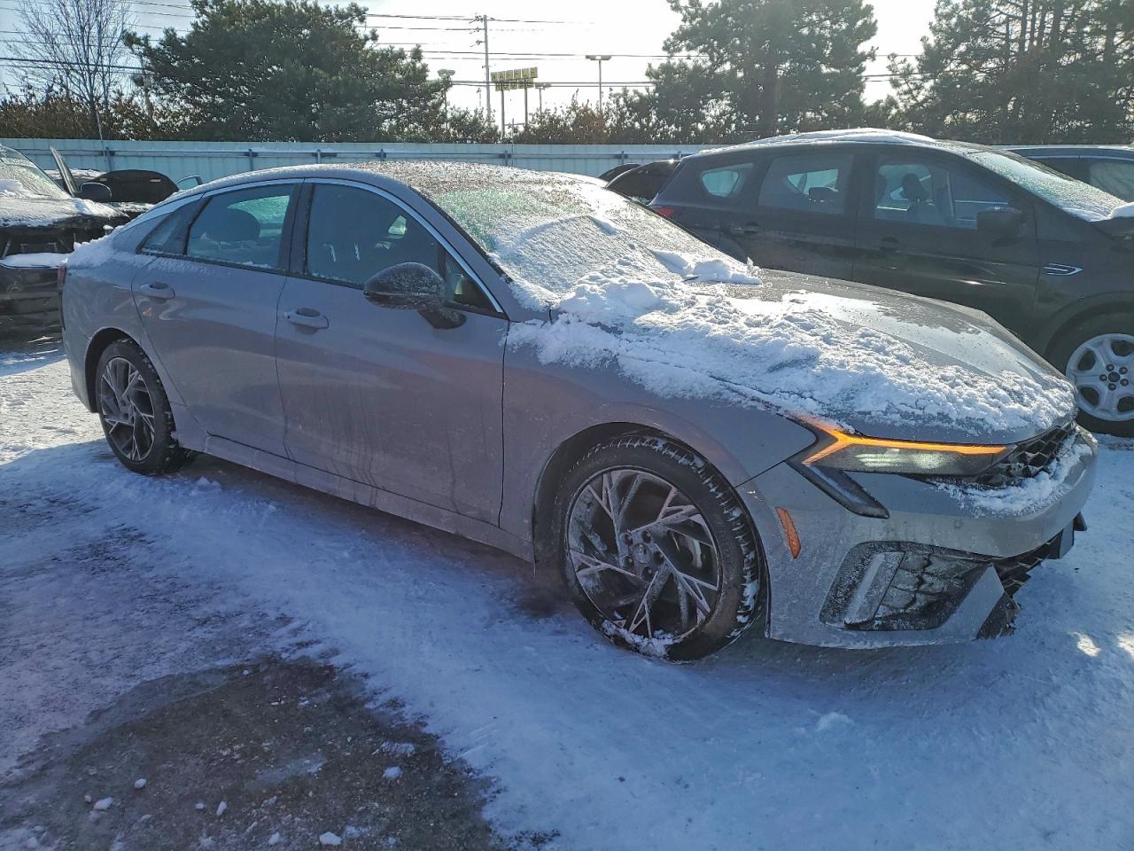 2025 KIA K5 GT LINE photo 4
