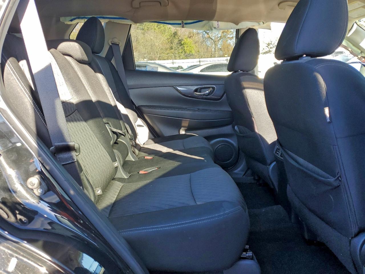 2018 NISSAN ROGUE S photo 11