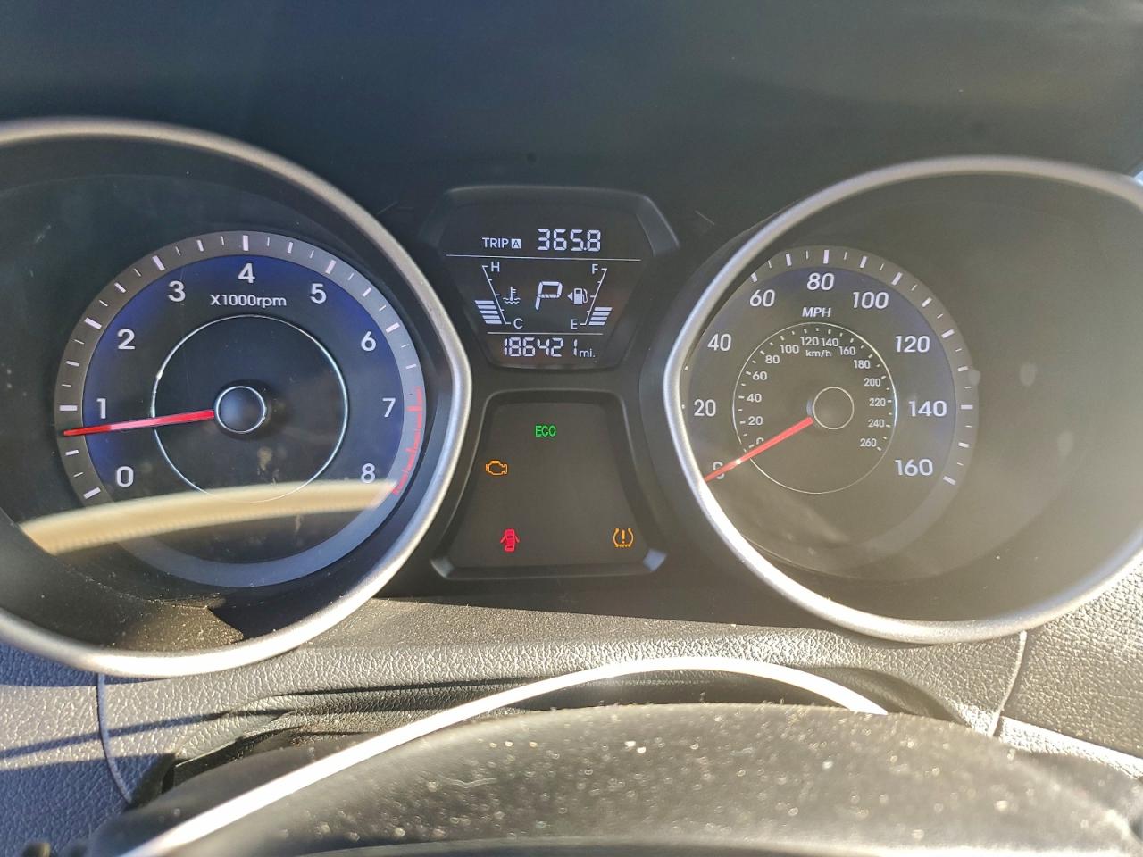 2015 HYUNDAI ELANTRA SE photo 9