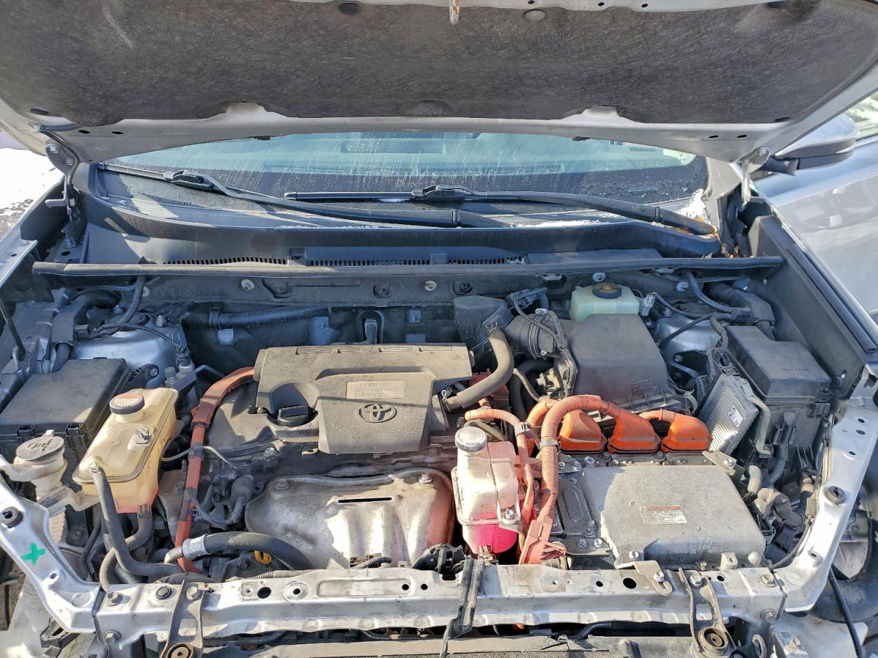 2016 TOYOTA RAV4 HV XLE photo 12