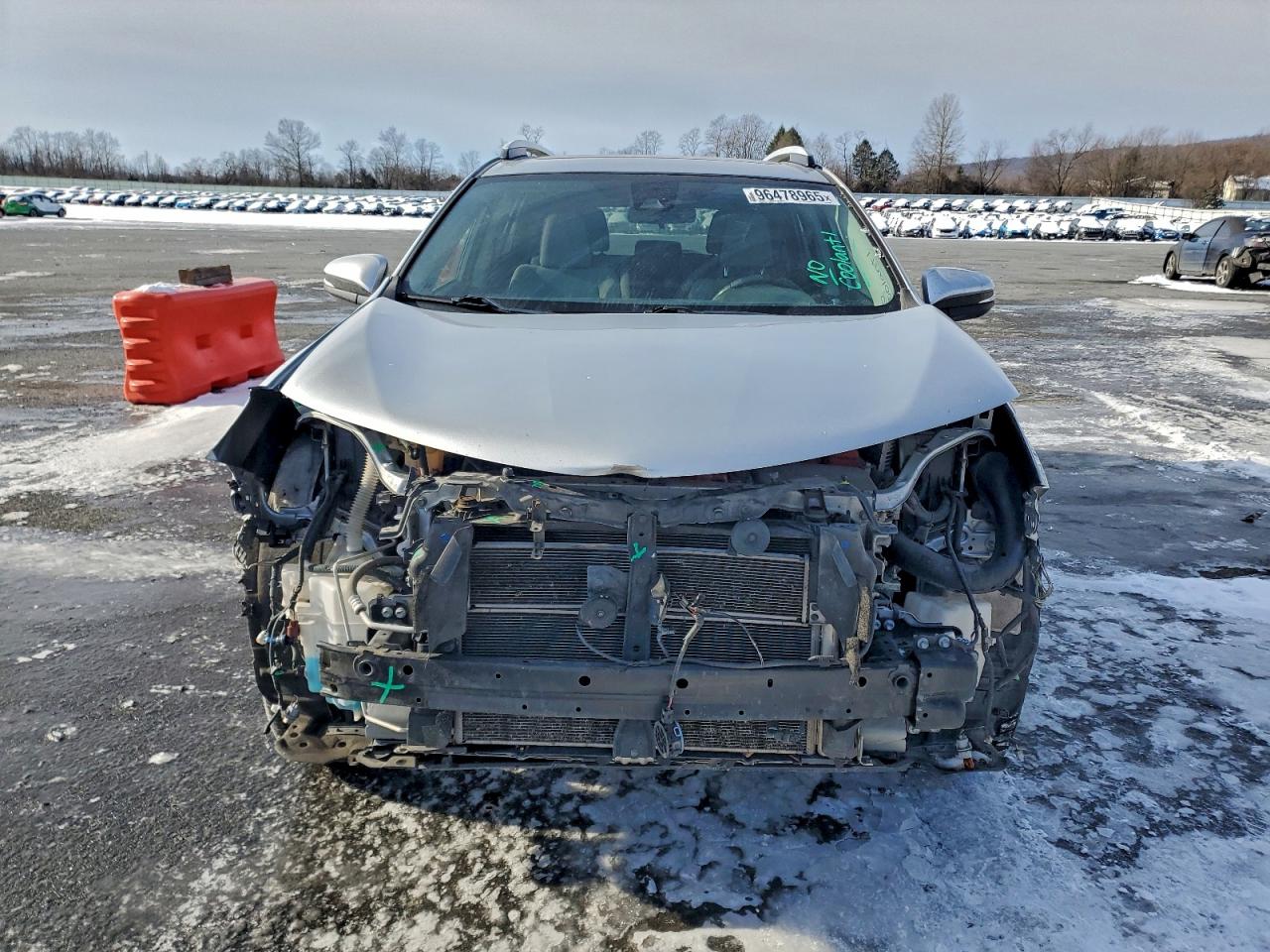 2016 TOYOTA RAV4 HV XLE photo 5