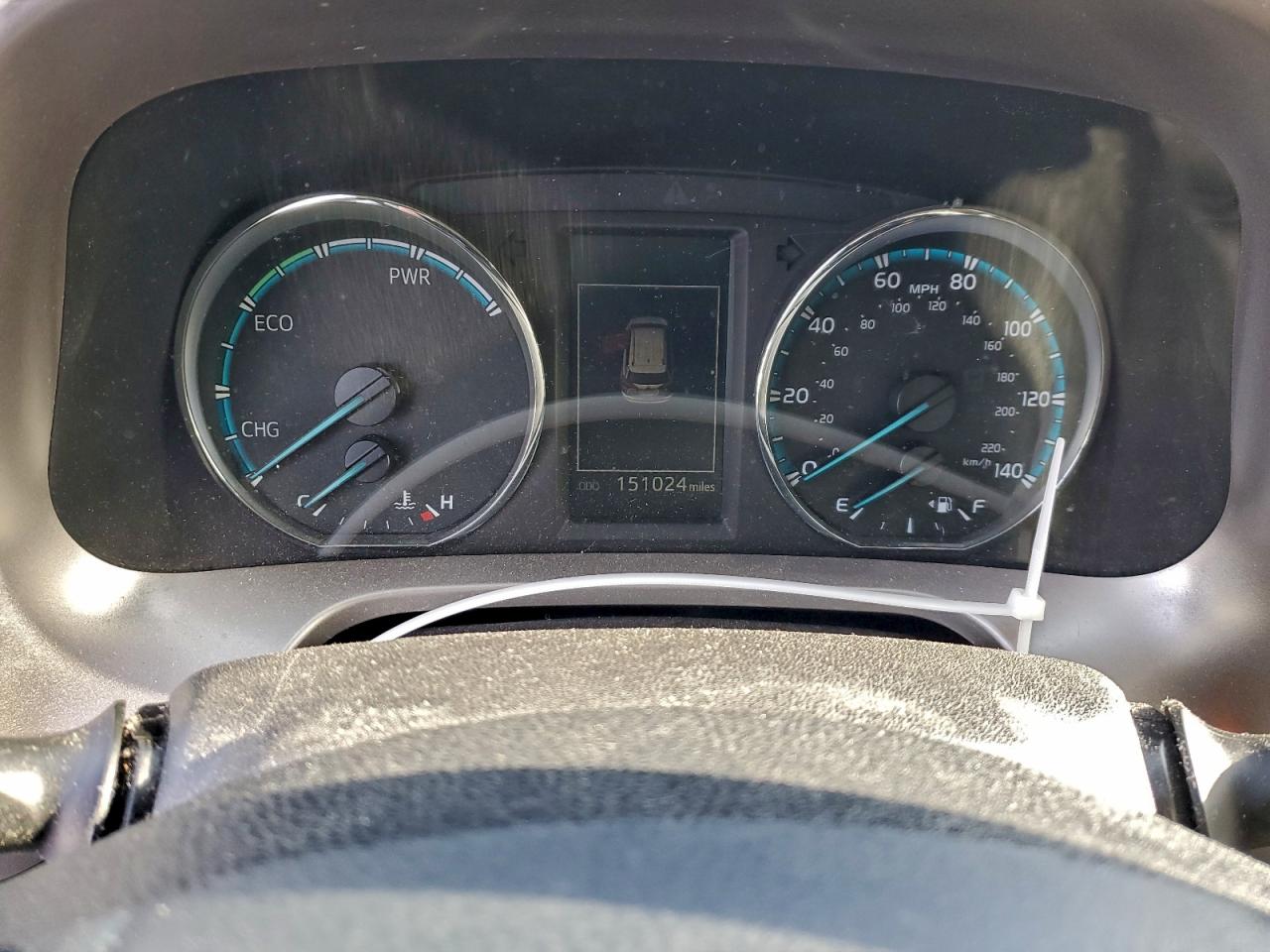 2016 TOYOTA RAV4 HV XLE photo 9