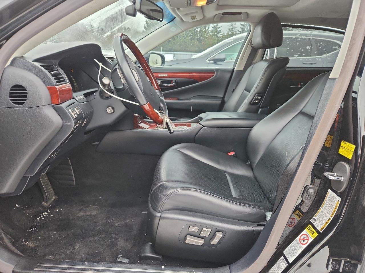 2011 LEXUS LS 600HL photo 7