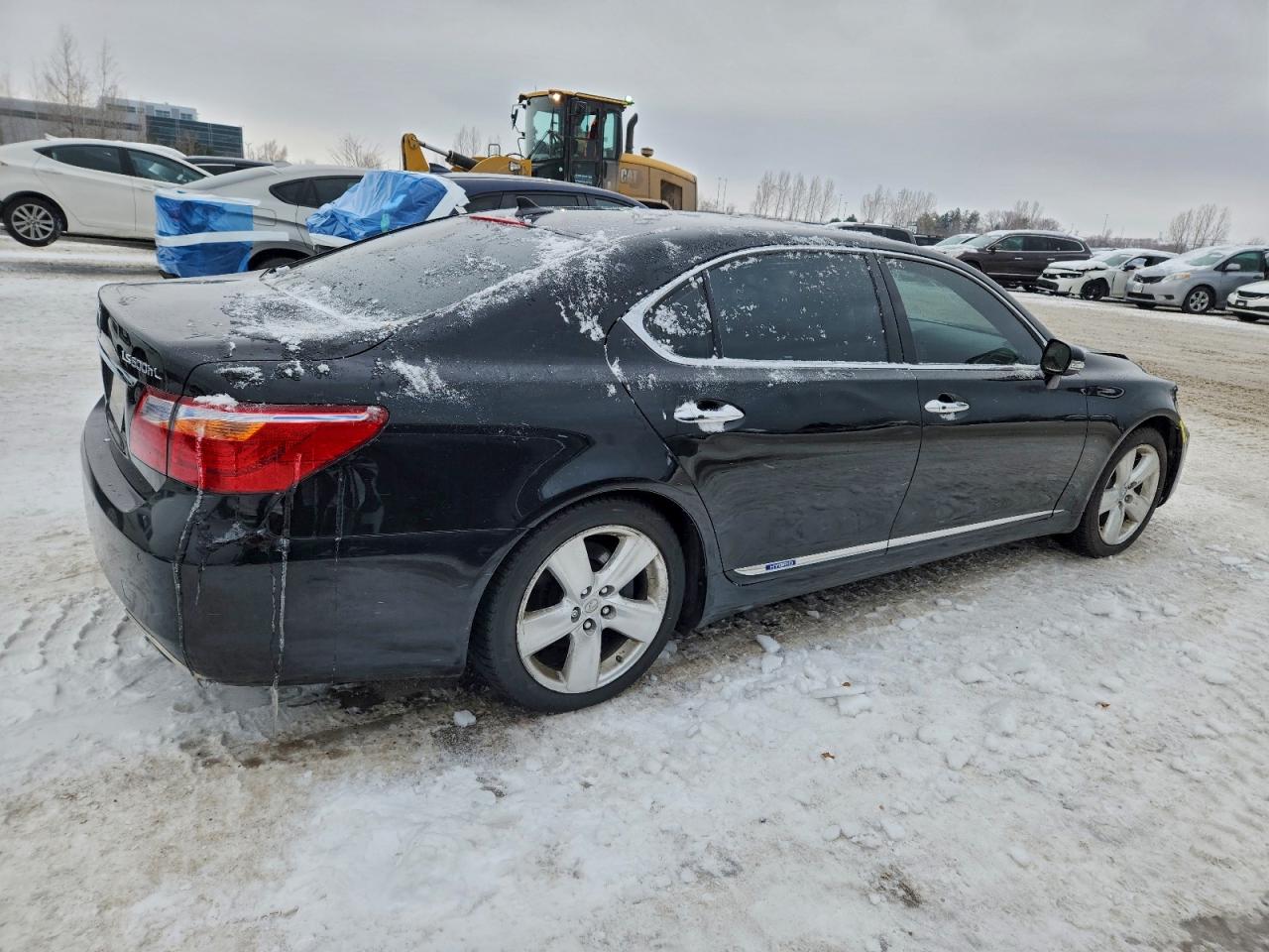 2011 LEXUS LS 600HL photo 3