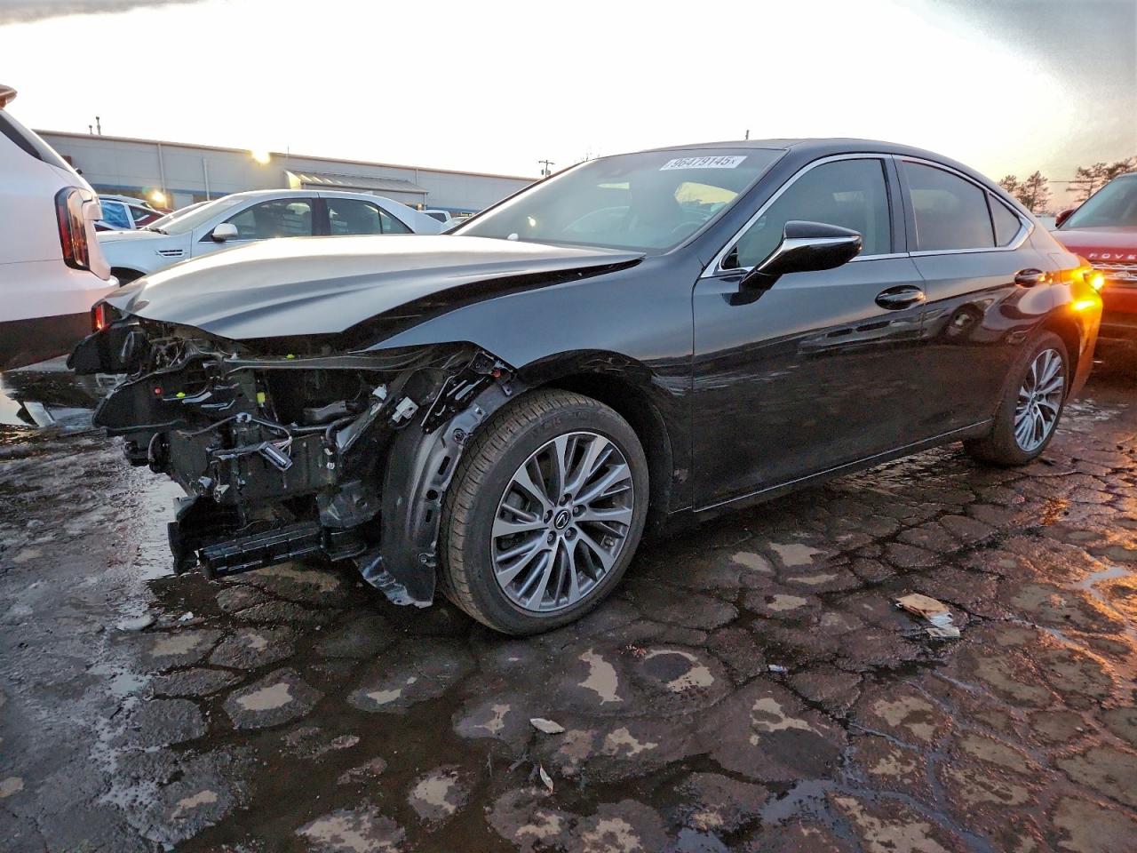 2020 LEXUS ES