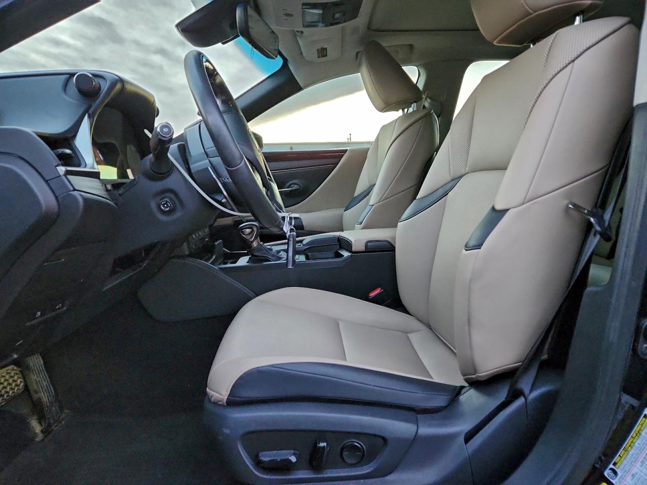 2020 LEXUS ES 350 photo 7