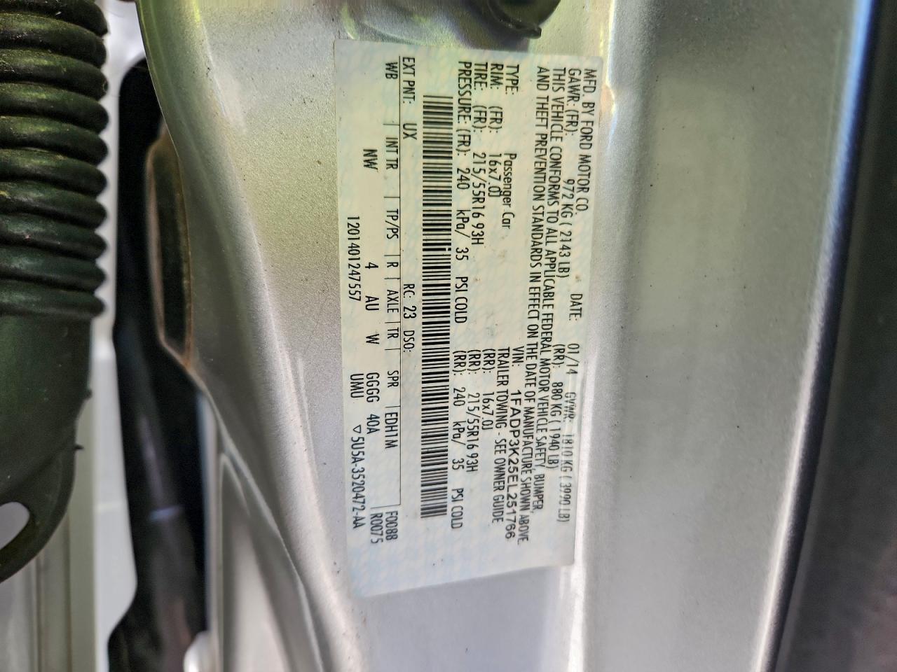 2014 FORD FOCUS SE photo 12