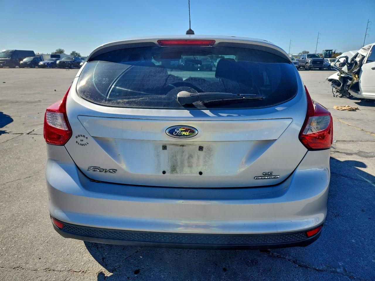 2014 FORD FOCUS SE photo 6
