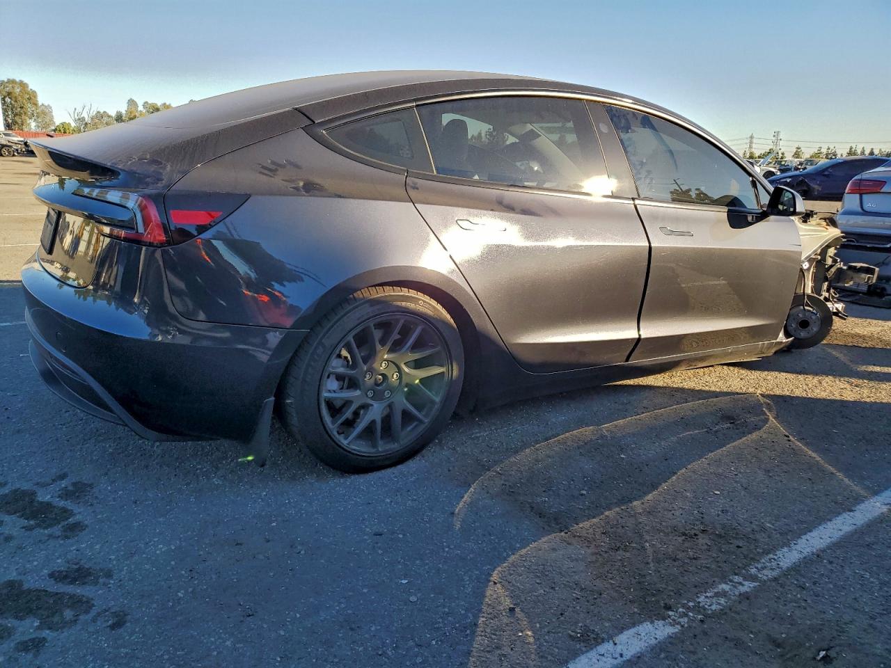 2024 TESLA MODEL 3 photo 3