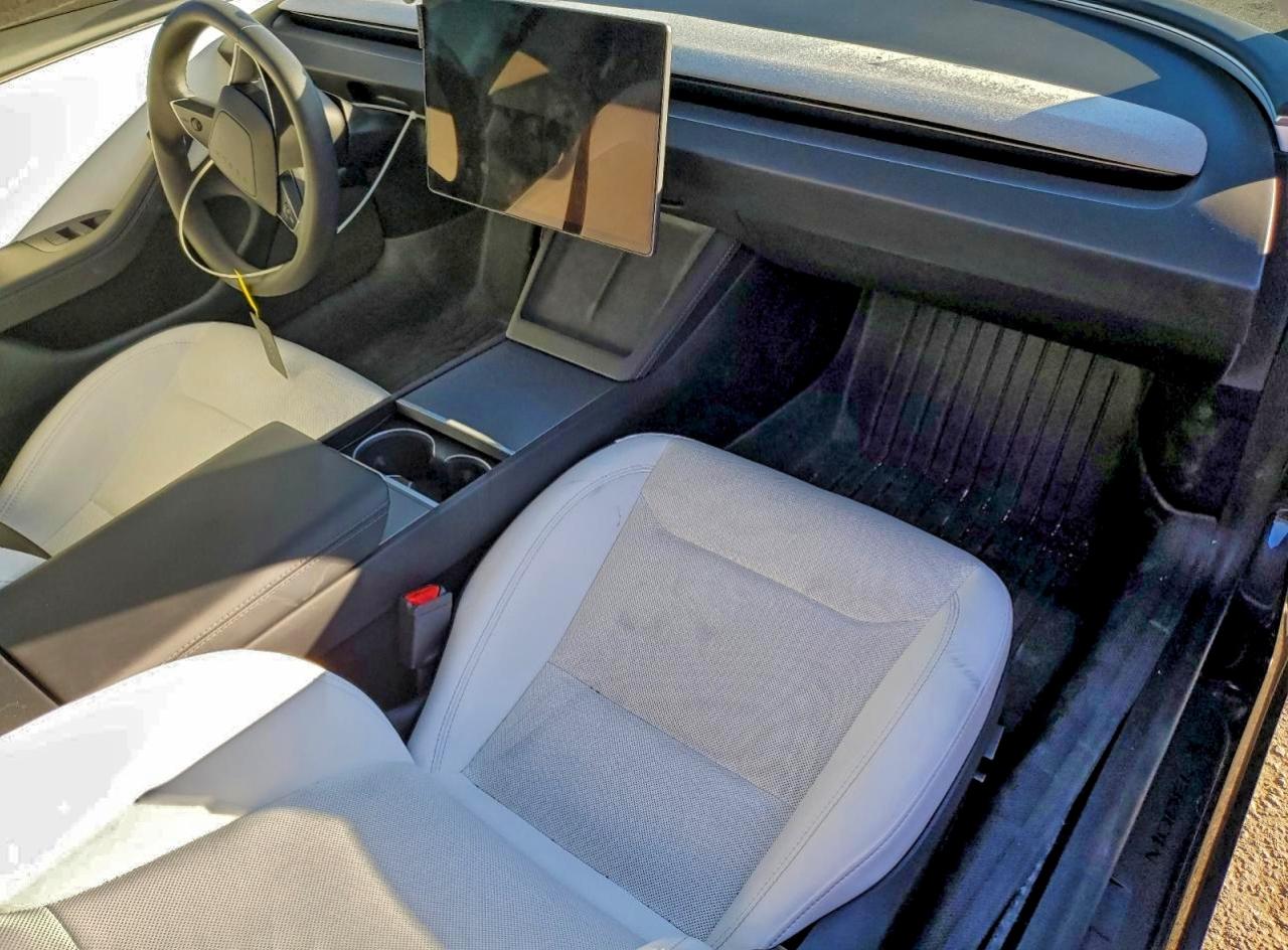 2024 TESLA MODEL 3 photo 8