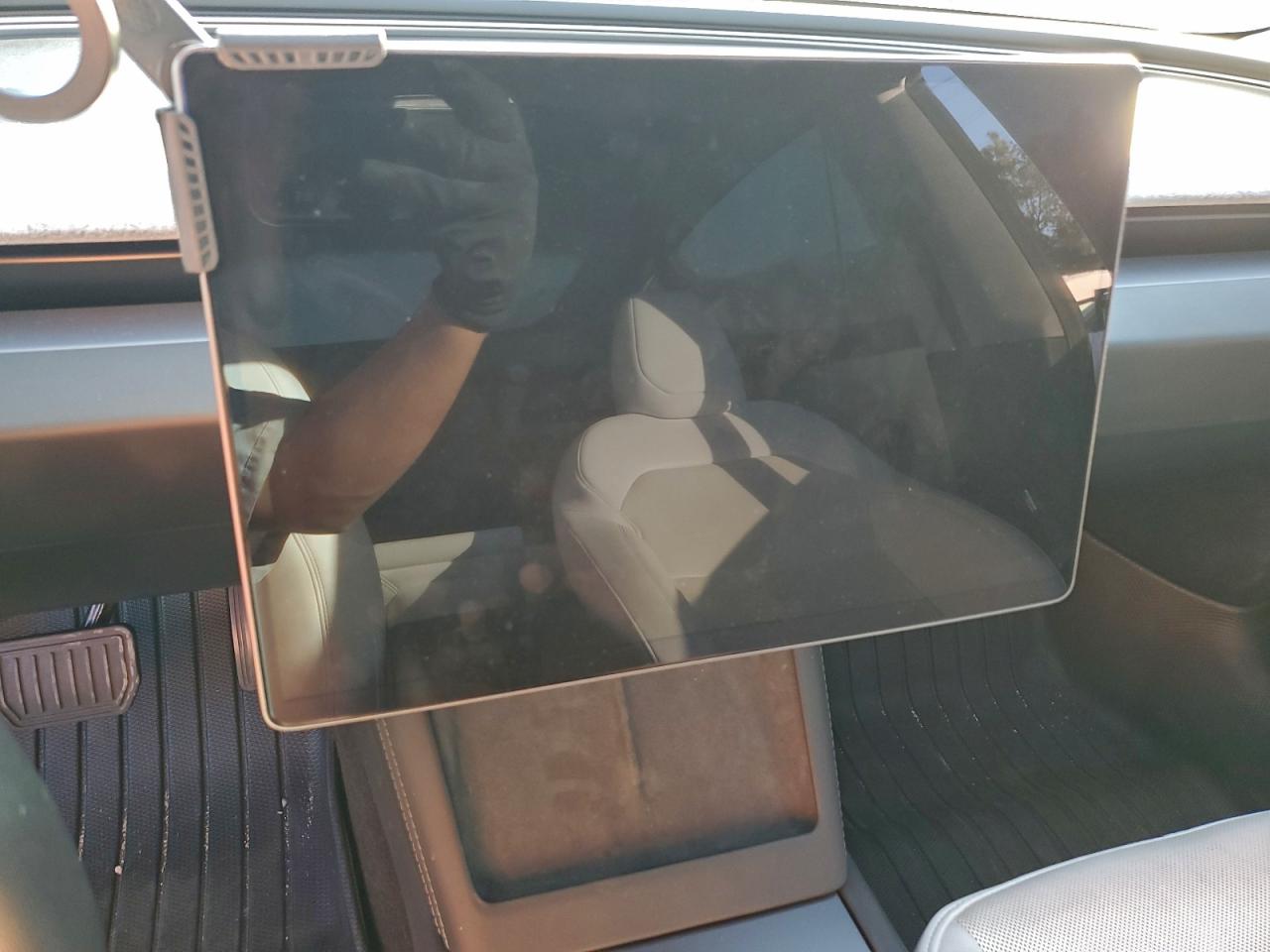 2024 TESLA MODEL 3 photo 9
