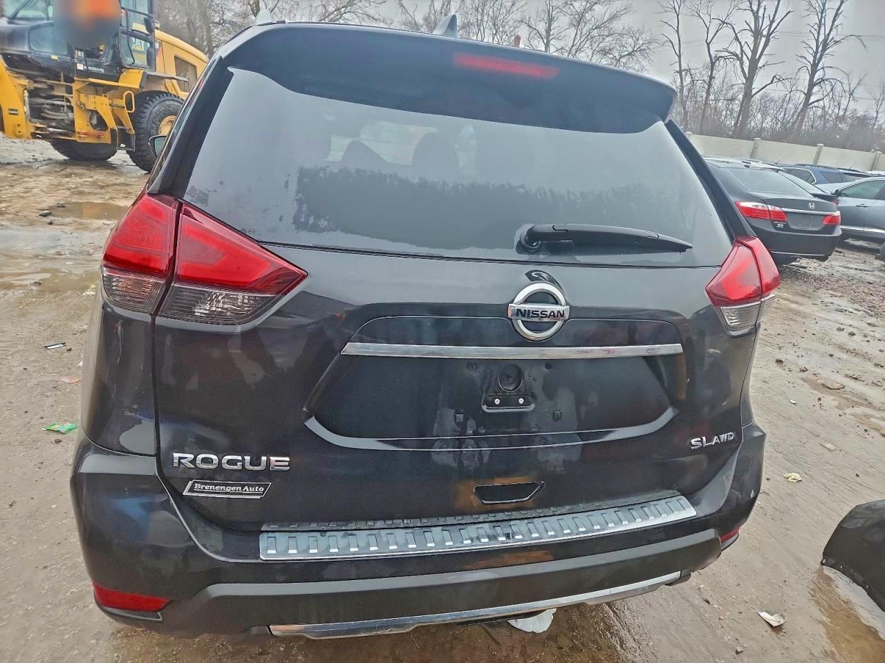 2017 NISSAN ROGUE SV photo 6