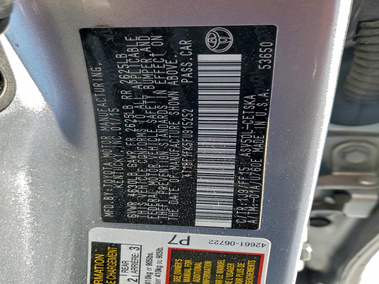 2015 TOYOTA CAMRY LE photo 13