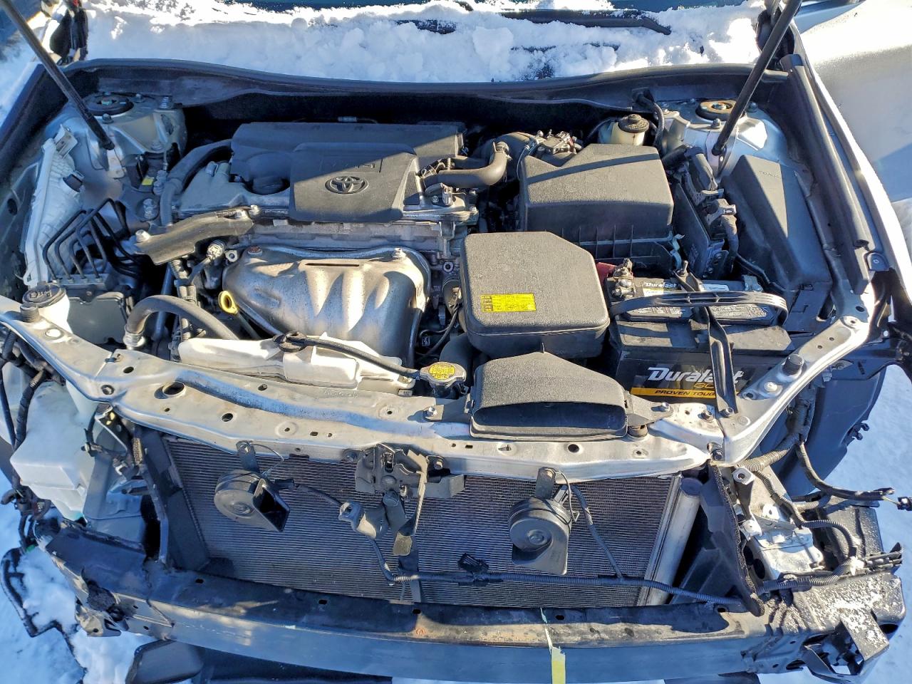 2015 TOYOTA CAMRY LE photo 11