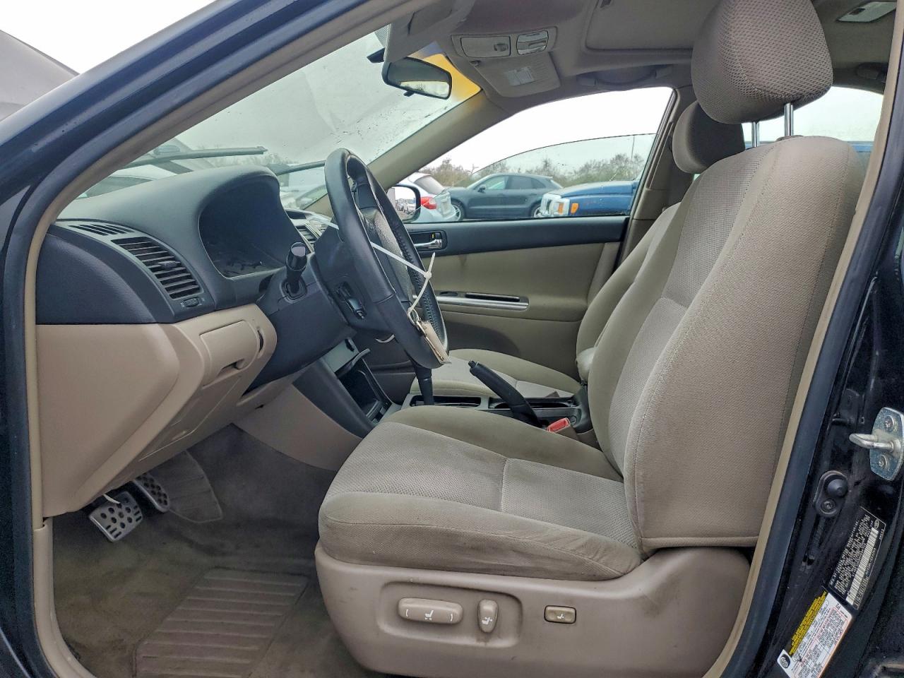 2006 TOYOTA CAMRY LE photo 7