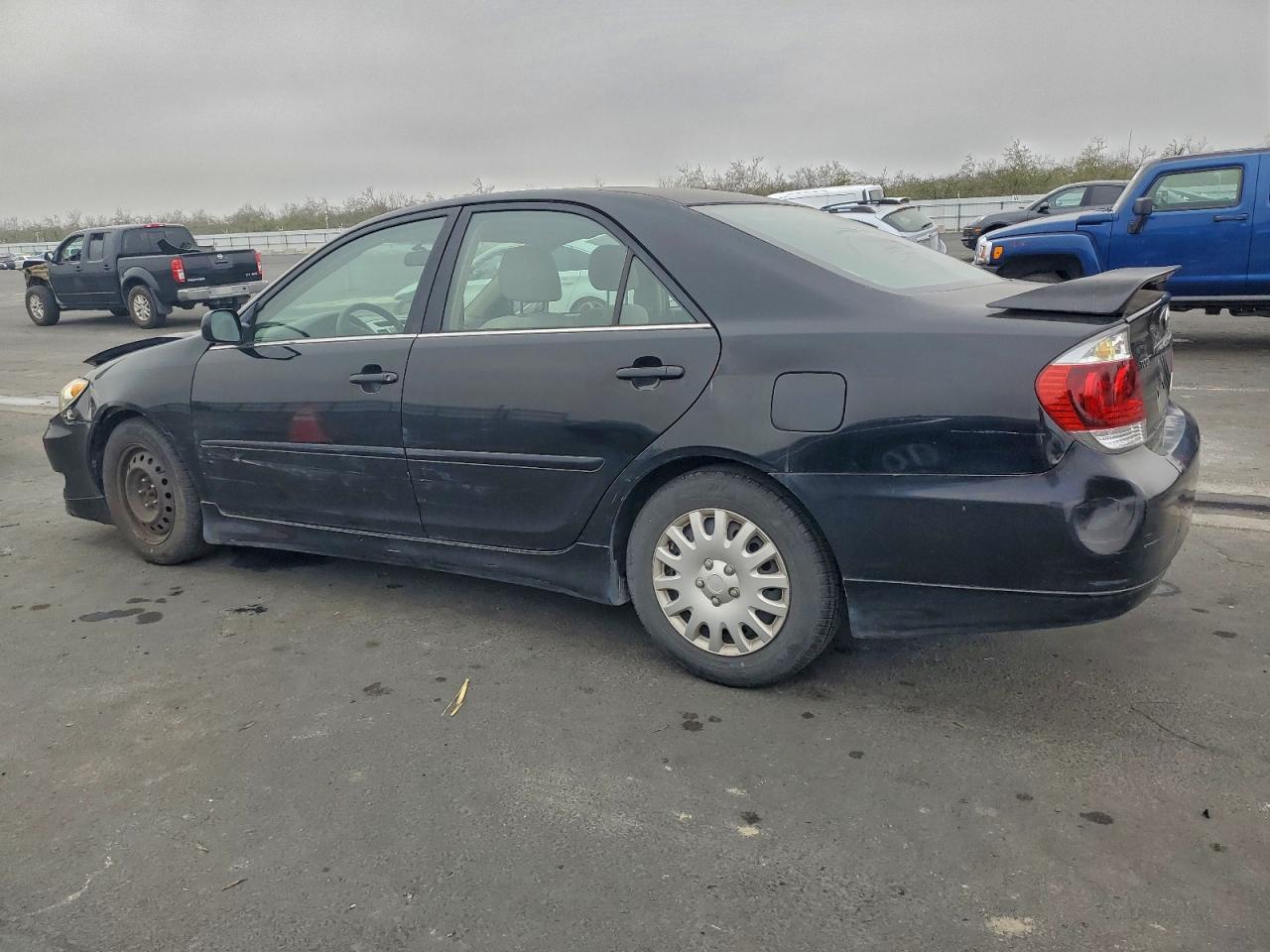 2006 TOYOTA CAMRY LE photo 2
