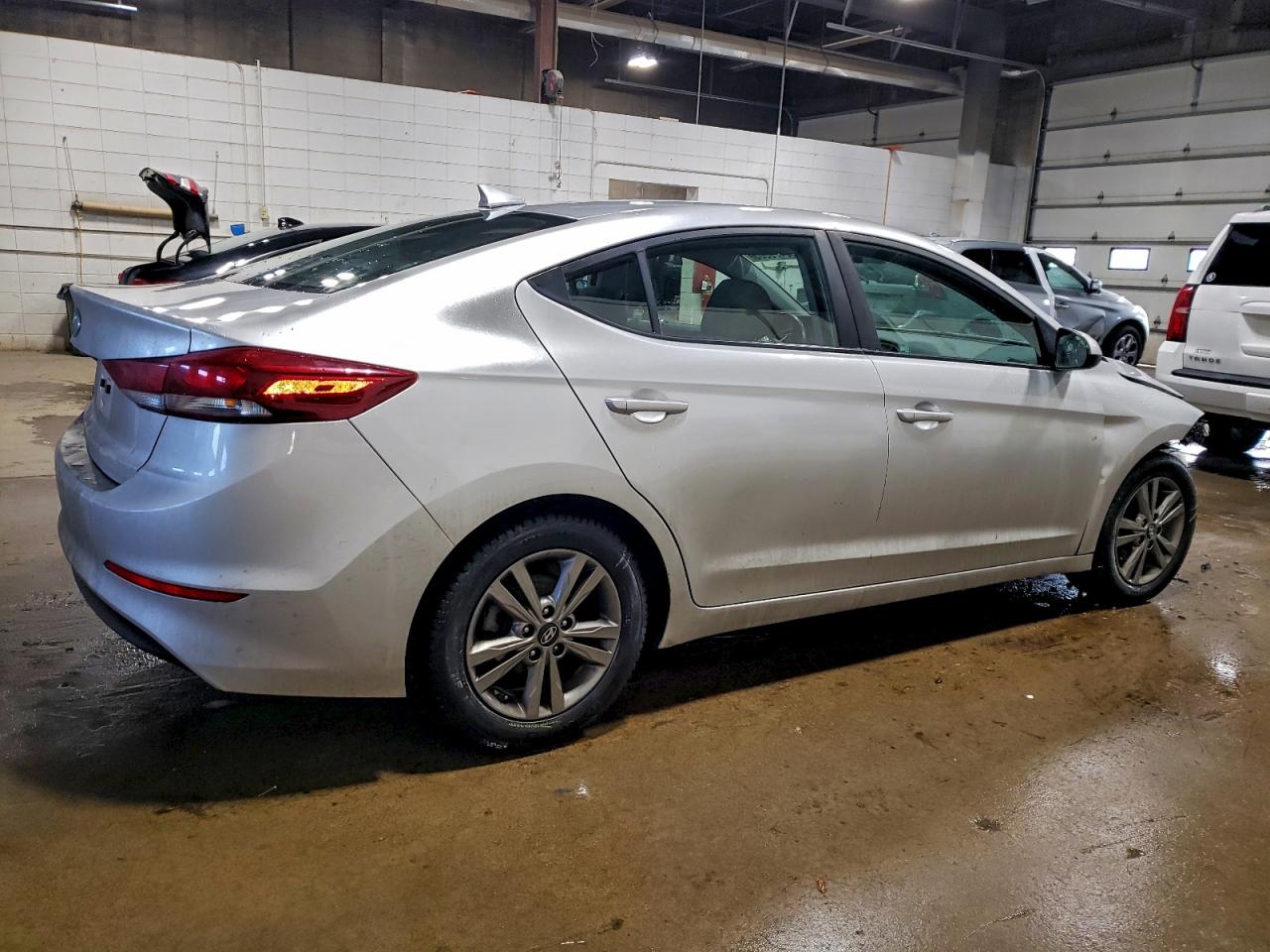 2018 HYUNDAI ELANTRA SEL photo 3