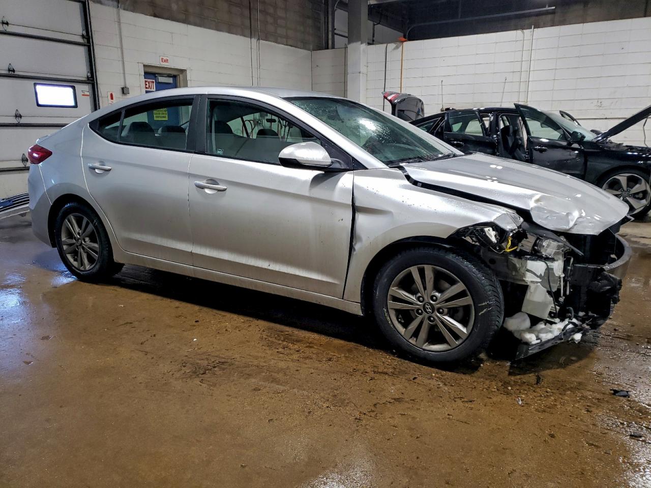 2018 HYUNDAI ELANTRA SEL photo 4