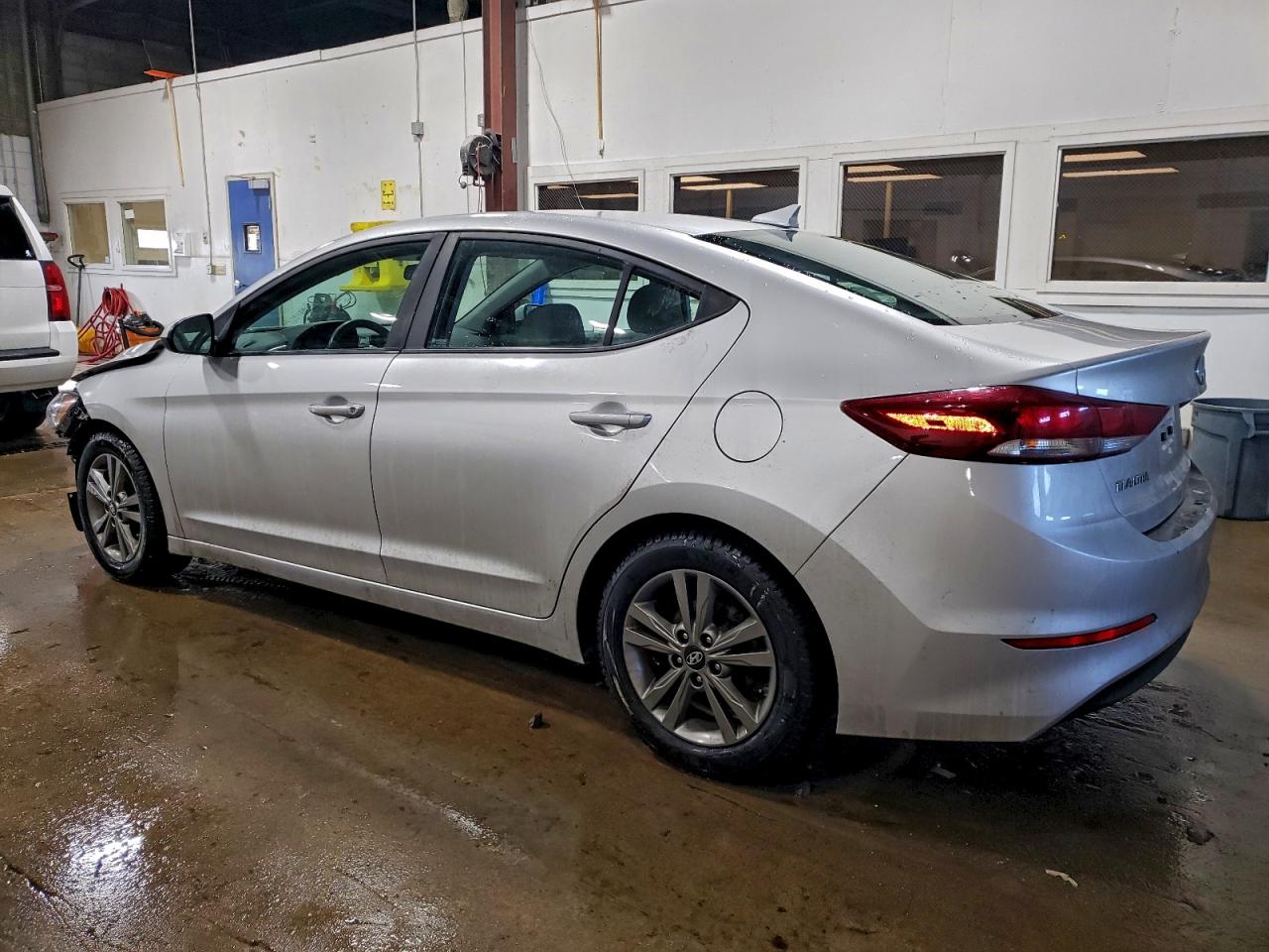 2018 HYUNDAI ELANTRA SEL photo 2