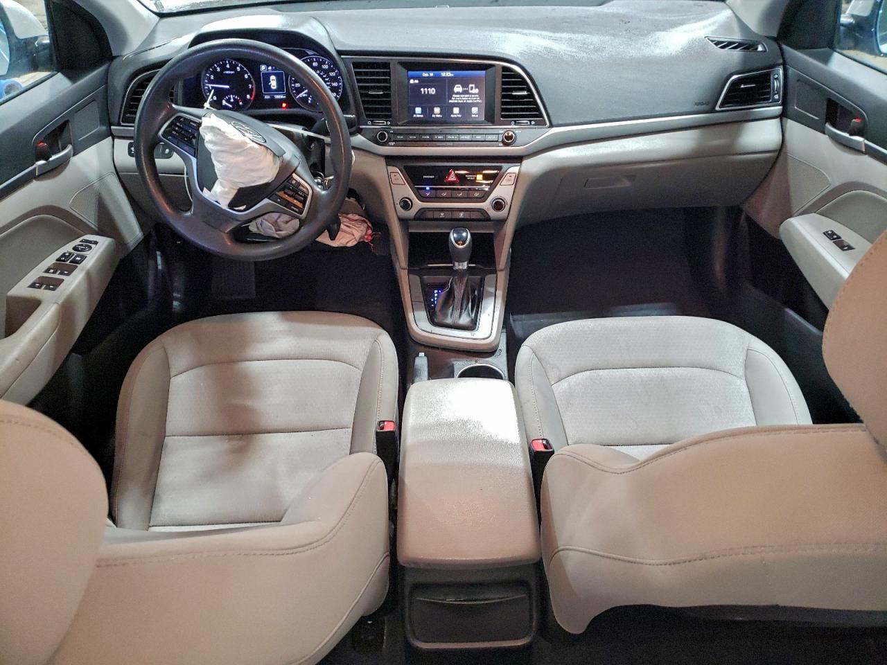 2018 HYUNDAI ELANTRA SEL photo 8