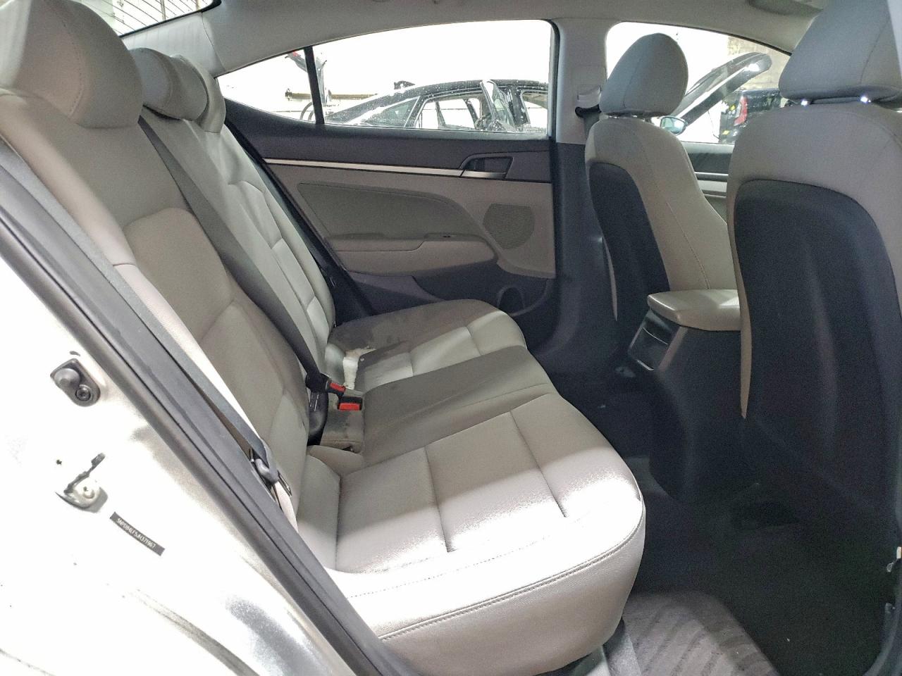2018 HYUNDAI ELANTRA SEL photo 10