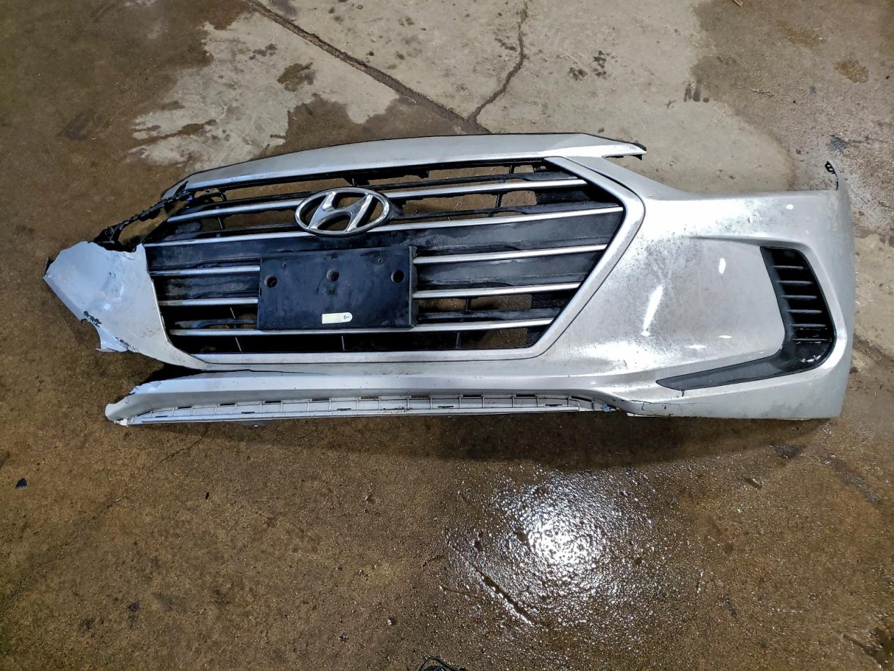 2018 HYUNDAI ELANTRA SEL photo 12