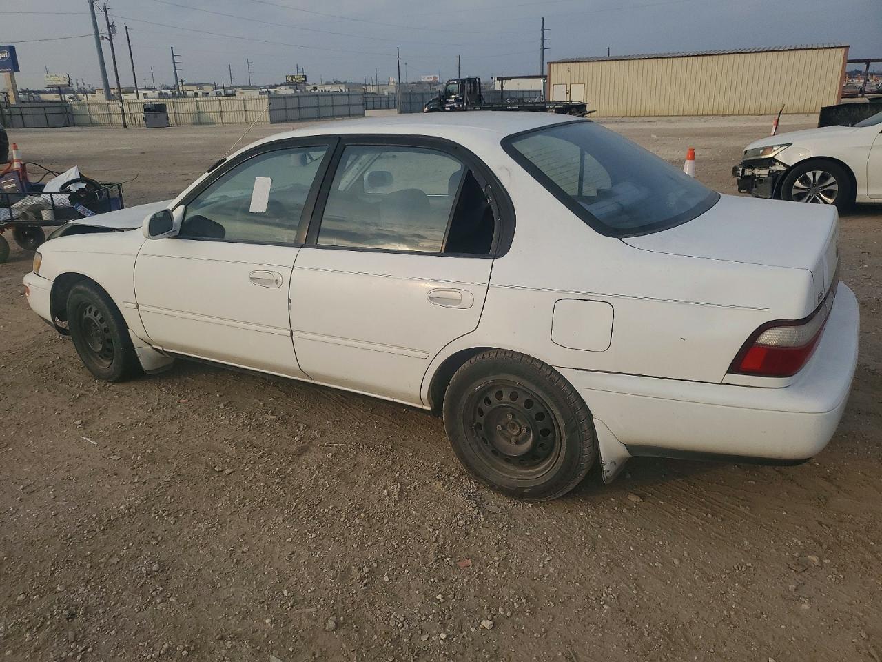 1996 TOYOTA COROLLA DX photo 4