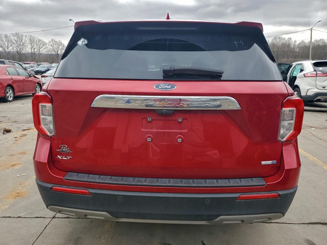 2020 FORD EXPLORER XLT photo 6
