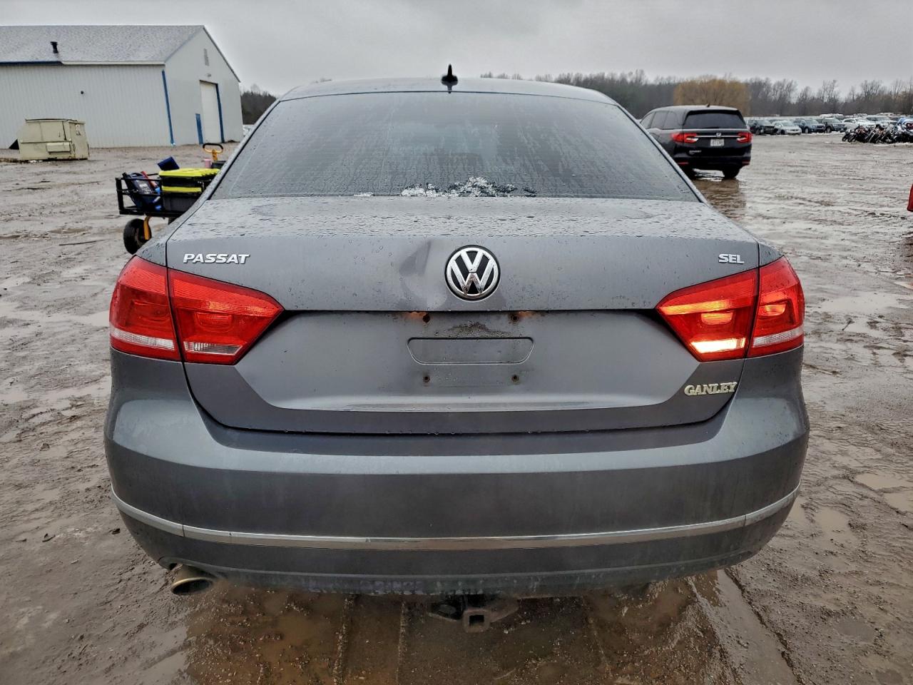2012 VOLKSWAGEN PASSAT SEL photo 6