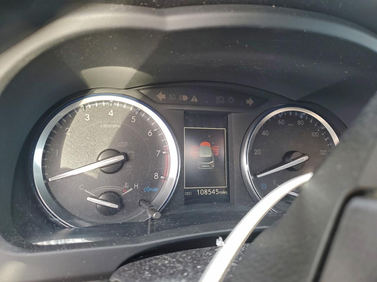 2019 TOYOTA HIGHLANDER SE photo 9