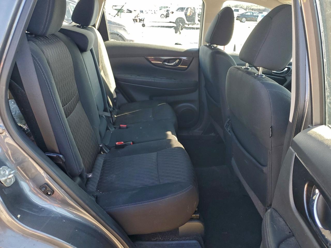 2018 NISSAN ROGUE S photo 10