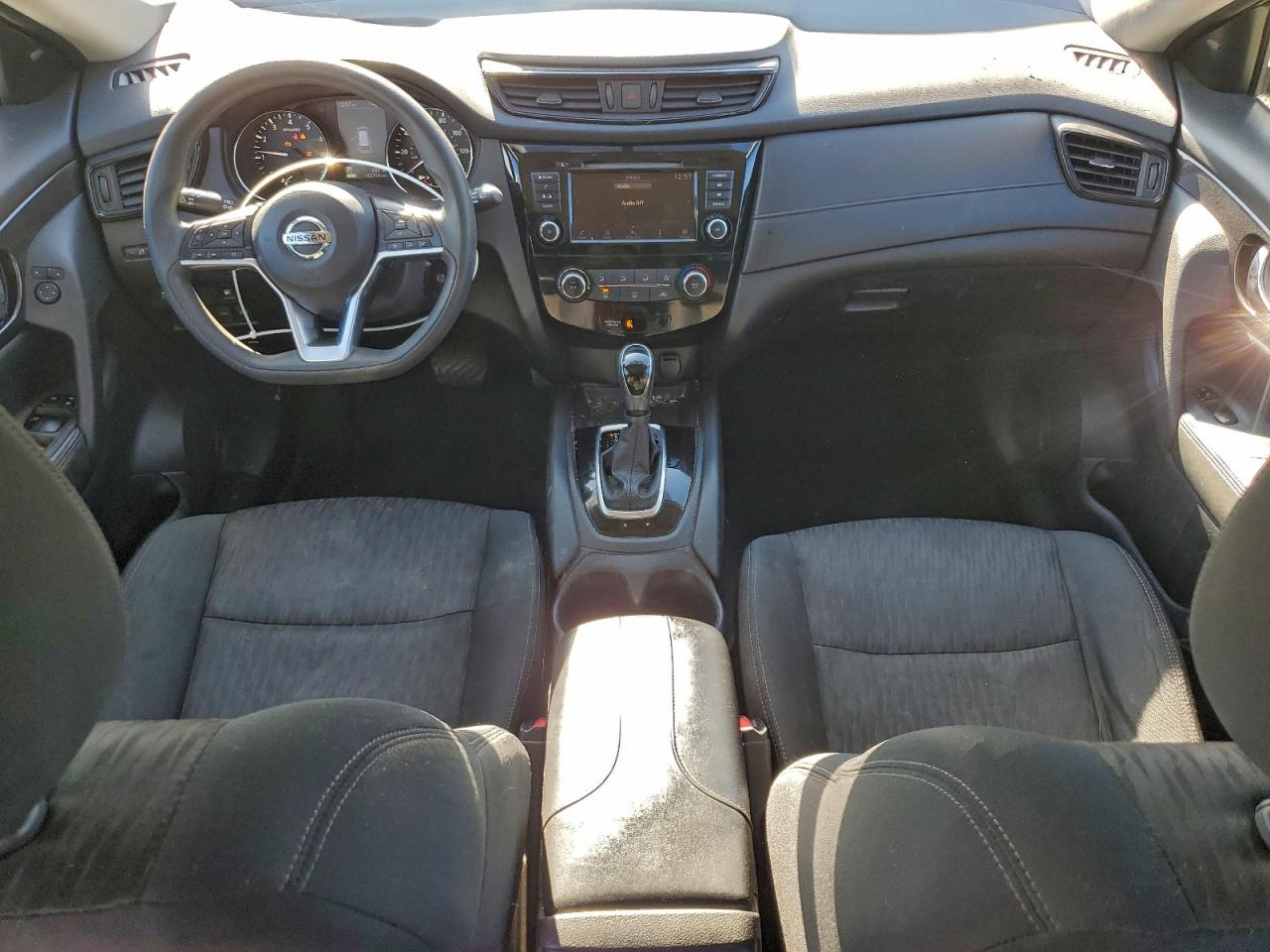2018 NISSAN ROGUE S photo 8