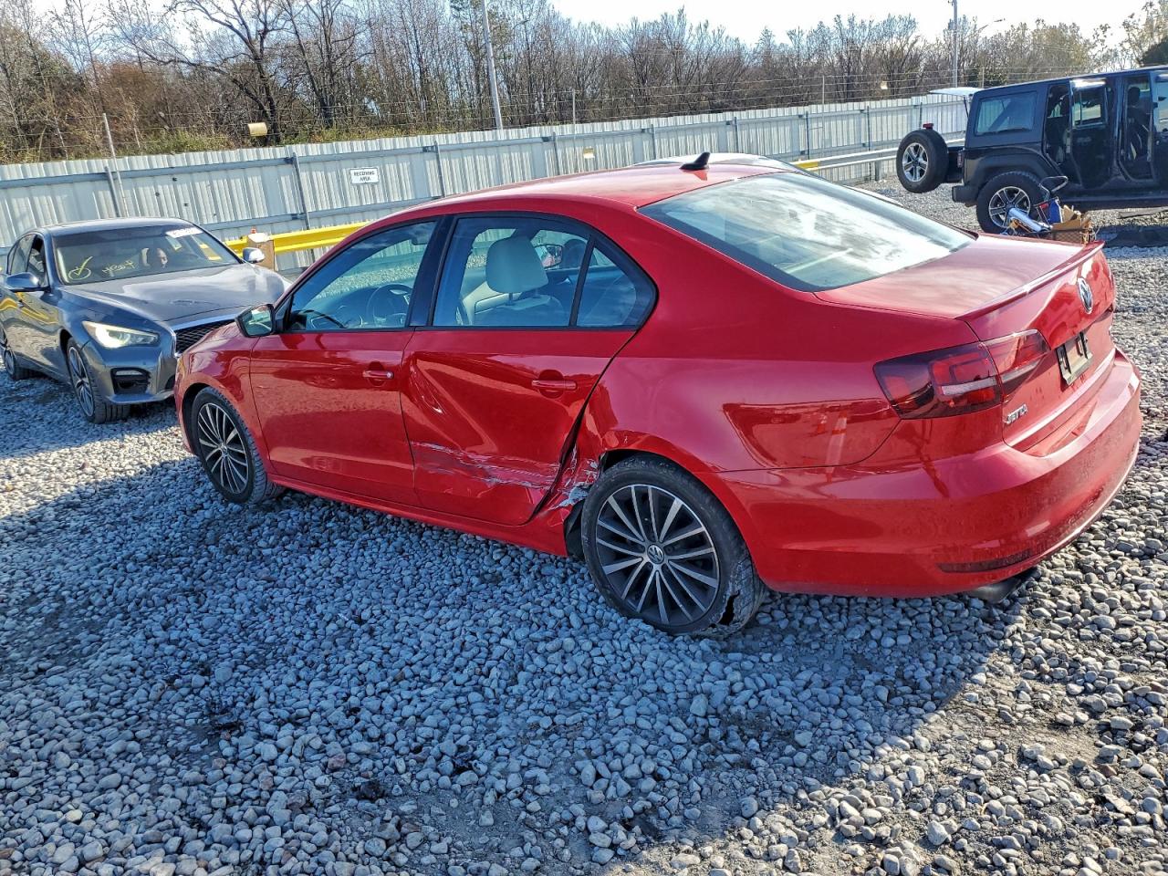 2016 VOLKSWAGEN JETTA SPORT photo 2