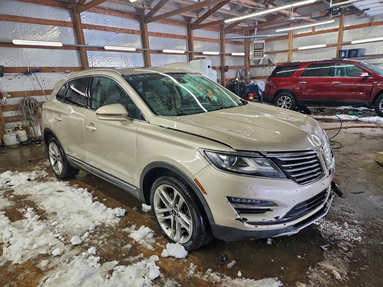 2017 LINCOLN MKC RESERVE photo 4