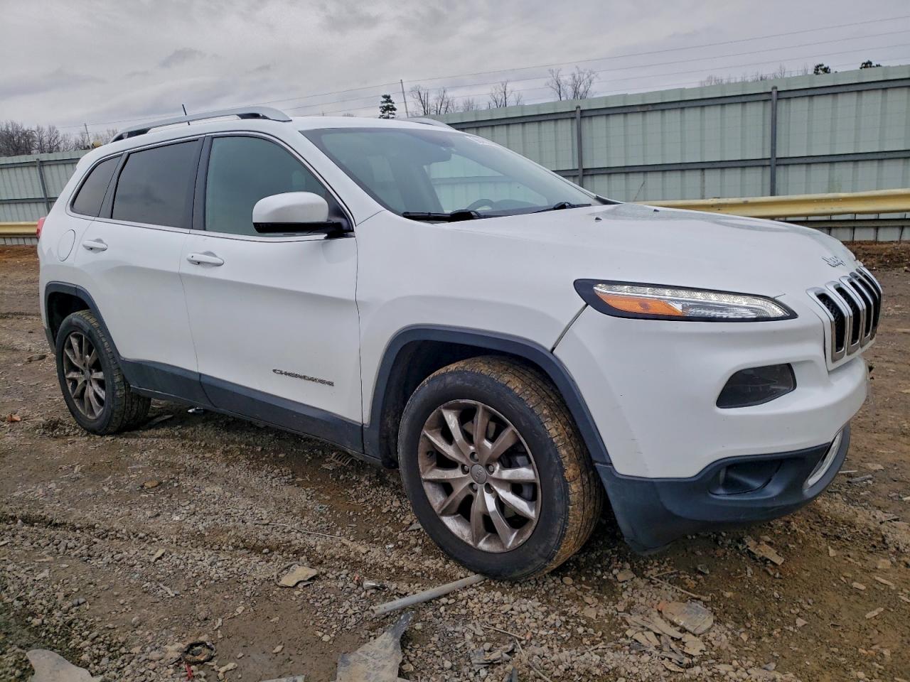 2016 JEEP CHEROKEE LIMITED photo 4